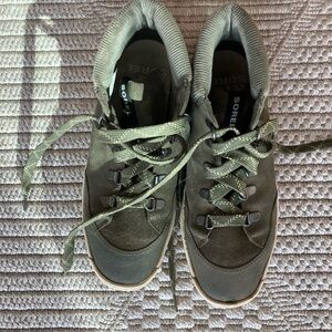 Sorel Kinetic Olive Green Lace-Up Sneaker Boots Shoes